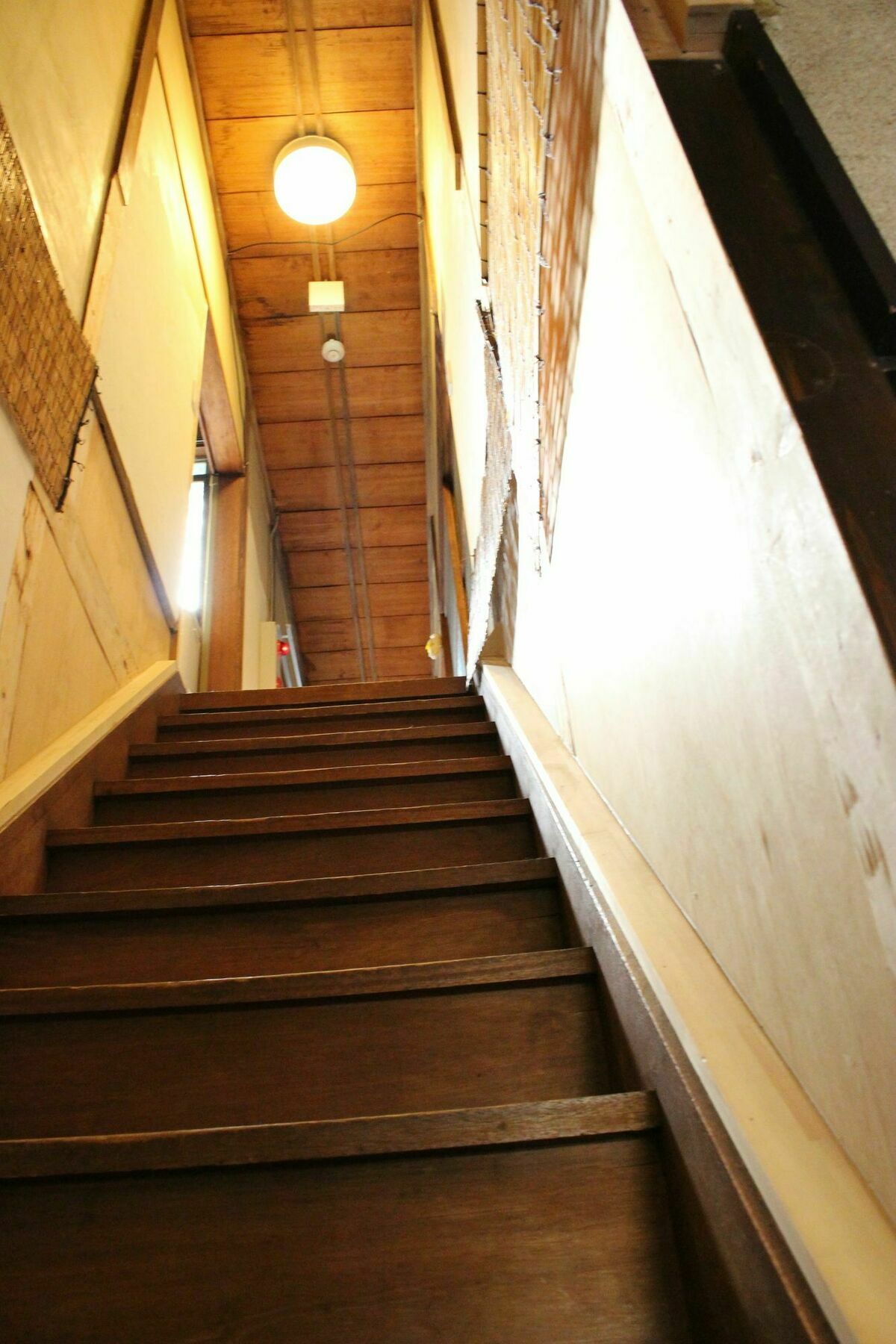 Gomaharu Guesthouse Осака Экстерьер фото